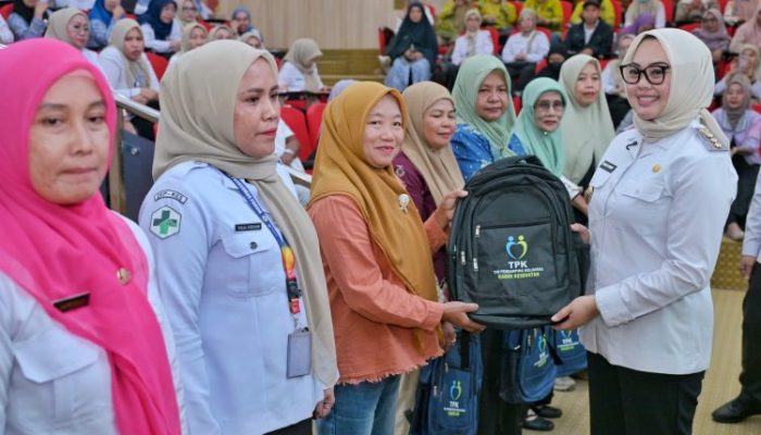 Wali Kota Kendari Mengintensifkan Peran Orang Tua Asuh Lintas OPD dan TPK Menuju Zero Stunting
