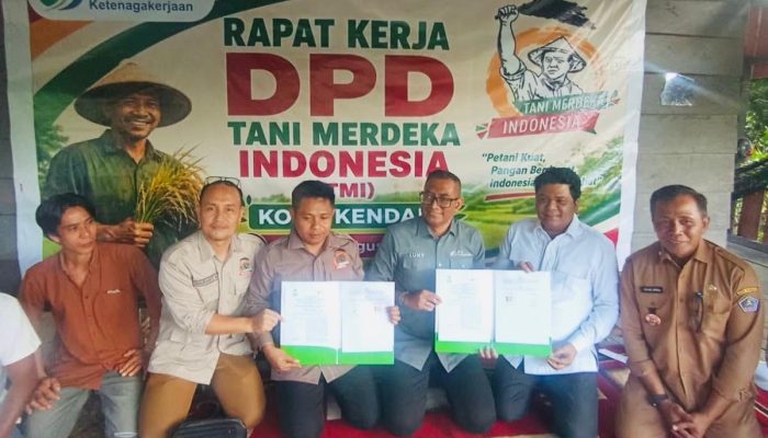Tingkatkan Perlindungan Petani, DPD Tani Merdeka Sultra Teken MoU dengan BPJS Ketenagakerjaan