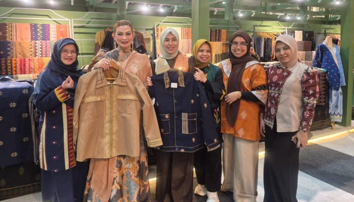 Produk UMKM Sultra Mulai Dari Tenun hingga Kelor Tampil di Panggung Nasional KKI 2026