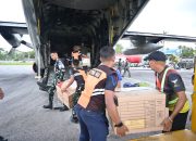 TNI AU Salurkan Bantuan Kemanusiaan untuk Korban Bencana di NTT, Diberangkatkan dari Lanud Haluoleo