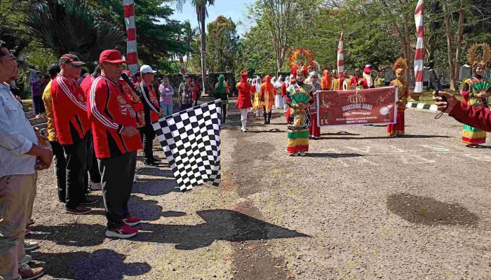 Gerak Jalan Indah Tingkat Umum Kabupaten Muna Sebanyak 65 Barisan