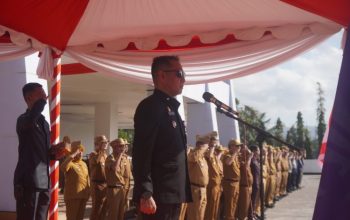 Pimpin Apel Gabungan ASN, Sekda Kota Kendari Tegaskan Kedisiplinan Camat – Lurah Saat Berkantor