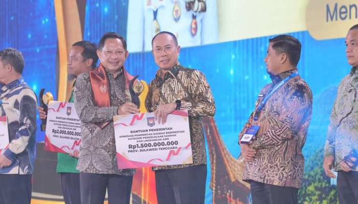 Pemprov Sultra Sabet Dua Penghargaan, Bawa Pulang Dana Apresiasi Rp3 Miliar