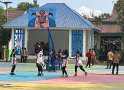 Kolaborasi SMAN 2 Kendari dan UD Maju Motor, Mural Lapangan Basket untuk Pacu Prestasi Siswa