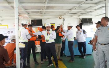 Peringati Bulan Keselamatan Transportasi, Jasa Raharja, KSOP Kendari dan ASDP Edukasi Penumpang KMP Bahteramas