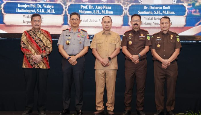 Wakapolri, Wakajati dan Wakil Ketua MA Bahas KUHP-KUHAP Baru di Sultra, Gubernur ASR: Perda Perlu Diselaraskan