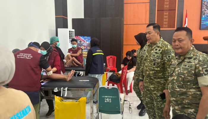Peringatan Karya Bakti Persada 34 Tahun Pengabdian, Korem 143/HO Sunatan Massal 200 Anak