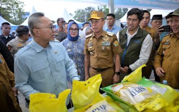 Dari Kendari, Menko Pangan Zulhas Pastikan 1 Juta Ton Beras Bantuan Segera Digelontorkan