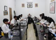 Kepala Sub Bagian TU BPN Muna Melakukan Monev Peserta Magang Dikantornya
