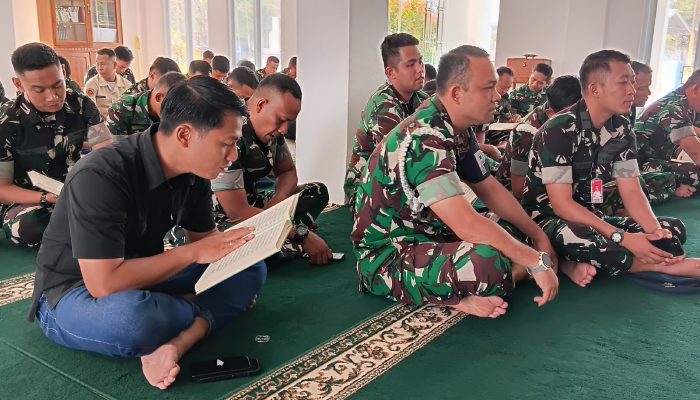Danlanud Haluoleo Luncurkan Program Bebas Buta Baca Alquran bagi Personel