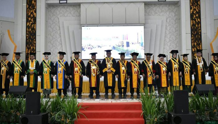 UHO Kukuhkan 9 Profesor Baru, Perkuat Target 250 Guru Besar pada 2030