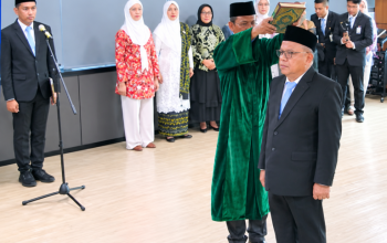 Pelantikan Prof. Takdir Saili sebagai Rektor UHO periode 2026-2030 oleh Menteri. (Foto: Ist/KR)